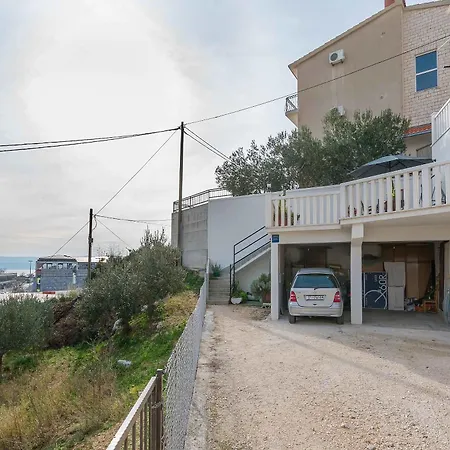 Apartment Kos Omiš